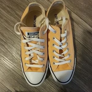 Orange women size 9 converse